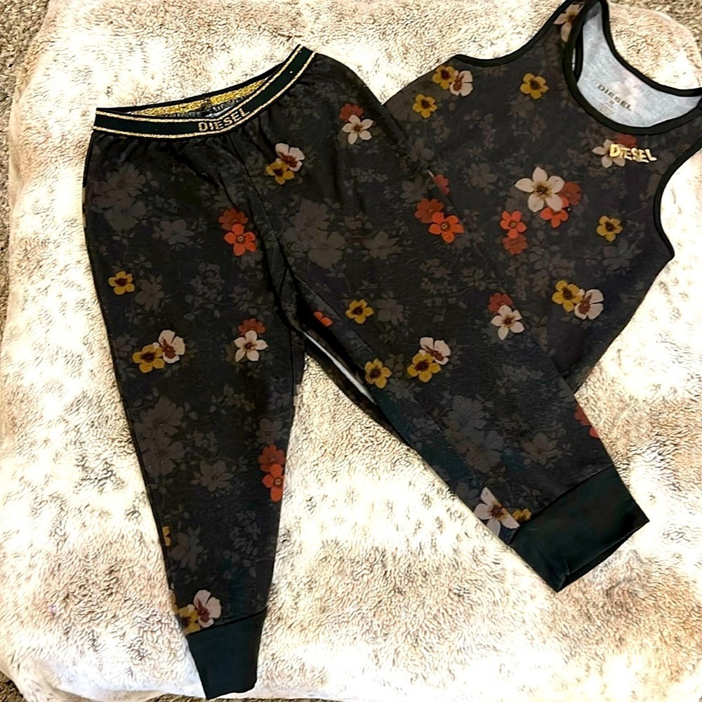 Diesel Brand Kids pajamas size 8/10 medium. Great shape, great material.